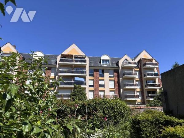 NOUVEAUTE : 
A VENDRE à ABBEVILLE, à proximité du Centre Ville, de la salle de sport, du Lycée...
