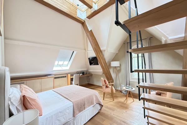 Vente Maison de maître Aigues-Mortes 15 Pièces 355 m²