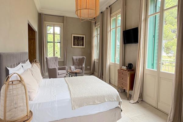 Vente Maison de maître Aigues-Mortes 15 Pièces 355 m²