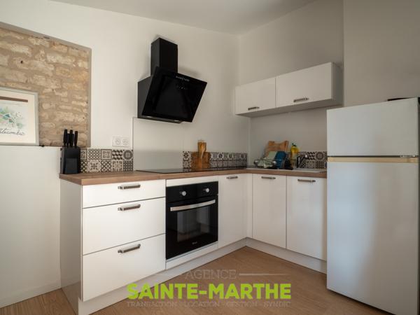 A LOUER - BEAU STUDIO MEUBLE - NIORT Niort (79000)