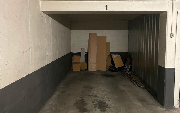 Stationnement à vendre    11,39 m2 Paris 20