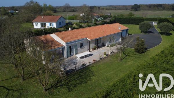 Maison à vendre 6 pièces 117 m² Saujon