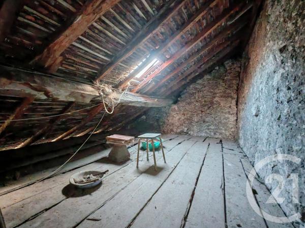 à vendre  160 m2 BELLEY - 01