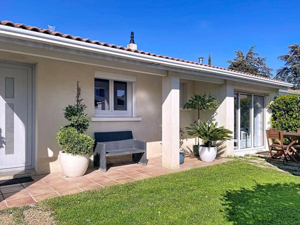 Valence - Maison plain pied 6 pièces 127 m² avec dépendance et piscine