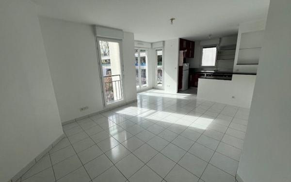 Appartement à vendre    3 pièces • 61,60 m2 Antony