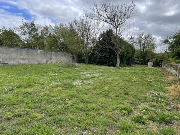 terrain constructible - 973 m2 - Vue dégagée