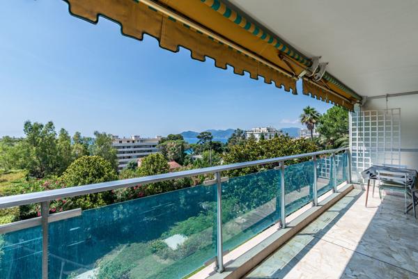 Cannes-Picaud : 3-4 pièces, terrasse, vue mer