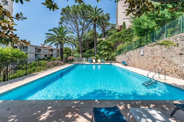 Cannes-Picaud : 3-4 pièces, terrasse, vue mer