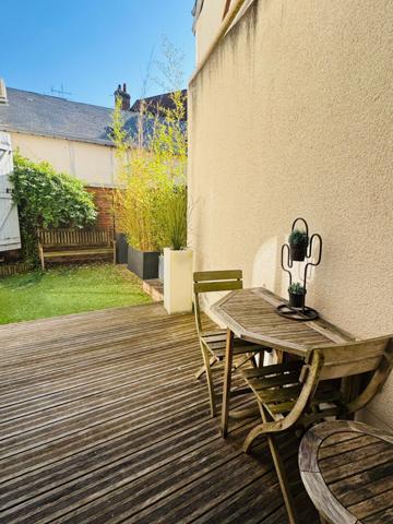 ROMORANTIN LANTHENAY - BELLE MAISON DE VILLE A DECOUVRIR