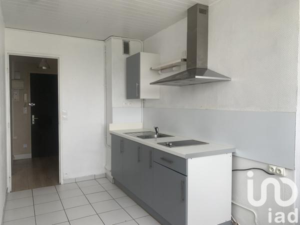 Appartement 3 pièces de 54 m² à Cholet (49300)