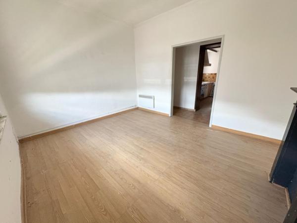 Appartement à rafraichir proximité du tram