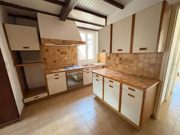 Appartement à rafraichir proximité du tram