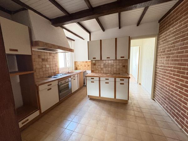 Appartement à rafraichir proximité du tram