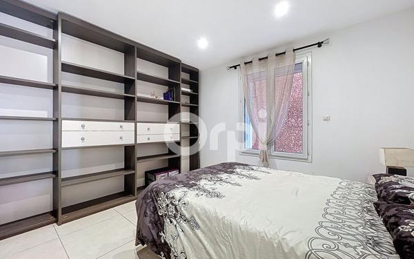 Maison à vendre    4 pièces •  Pia