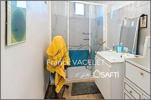 Maison de ville avec jardin et garage