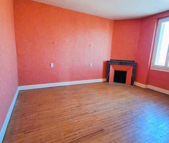 ALBI HYPERCENTRE- Belle Albigeoise des années 30 sur sous-sol complet avec un grand jardin et un grand garage