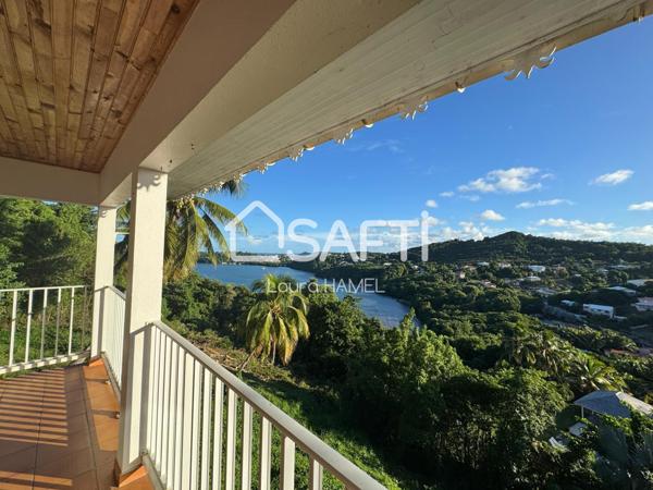 Maison avec une vue panoramique