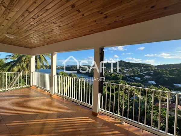 Maison avec une vue panoramique