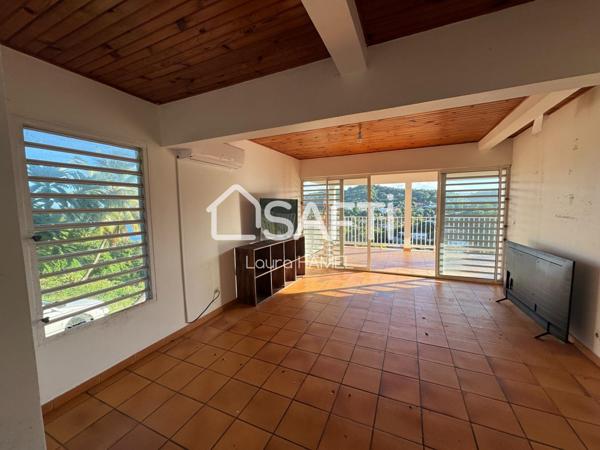 Maison avec une vue panoramique