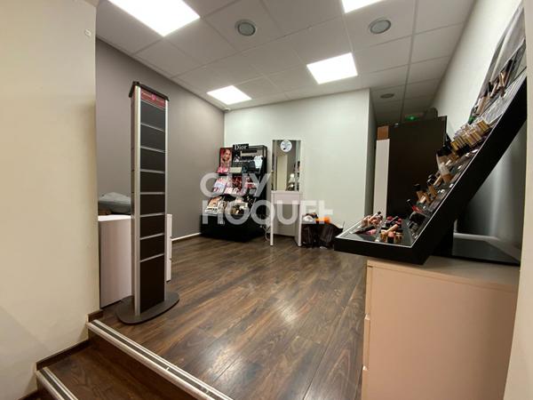 A VENDRE - Local commercial à CREST (26400)