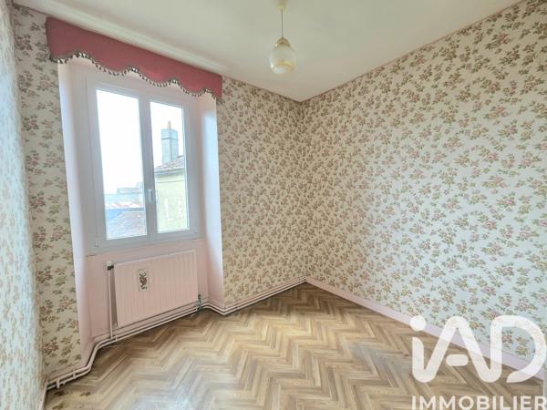 Maison à vendre 7 pièces 195 m² Neuville-de-Poitou