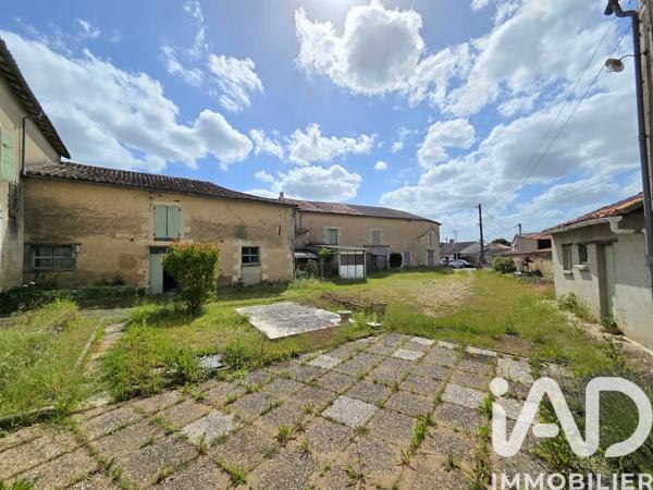 Maison à vendre 7 pièces 195 m² Neuville-de-Poitou