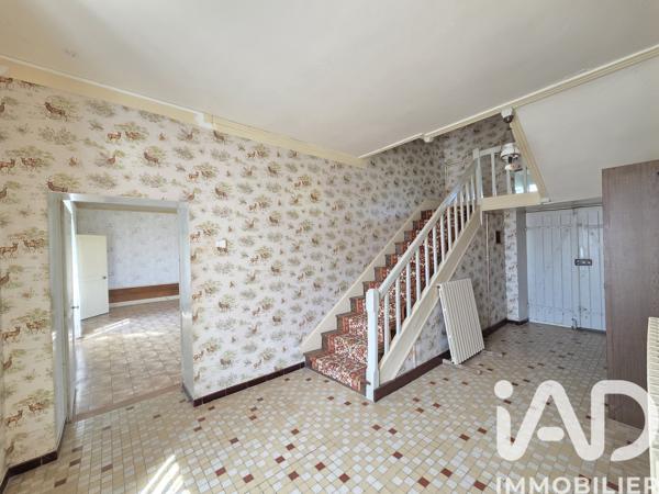 Maison à vendre 7 pièces 195 m² Neuville-de-Poitou