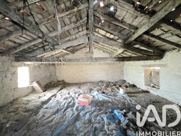 Maison à vendre 7 pièces 195 m² Neuville-de-Poitou