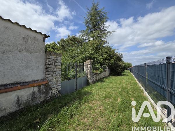 Maison à vendre 7 pièces 195 m² Neuville-de-Poitou