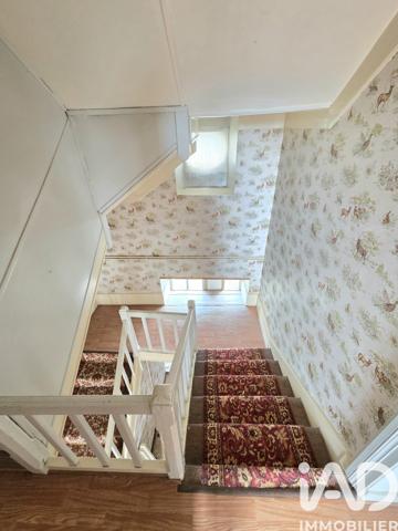 Maison à vendre 7 pièces 195 m² Neuville-de-Poitou