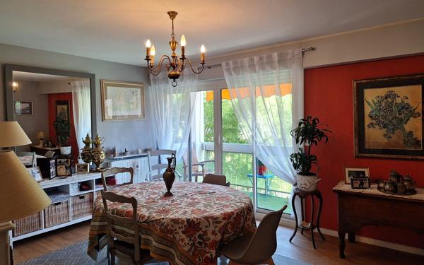 Appartement à vendre    6 pièces • 128 m2 Pau