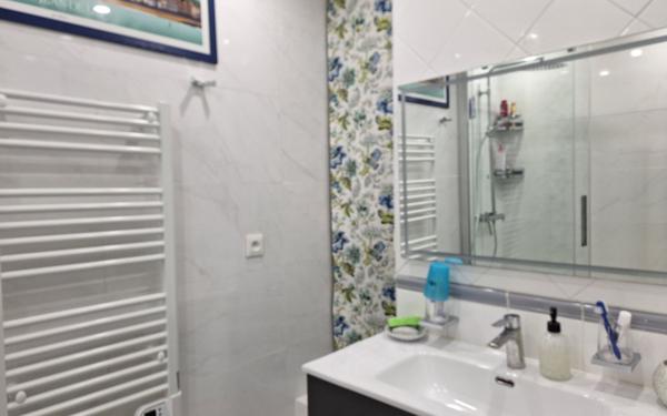 Appartement à vendre    6 pièces • 128 m2 Pau