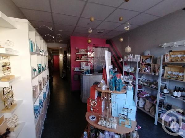 Immeuble à vendre  150 m2 LASSAY LES CHATEAUX - 53