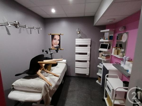 Immeuble à vendre  150 m2 LASSAY LES CHATEAUX - 53