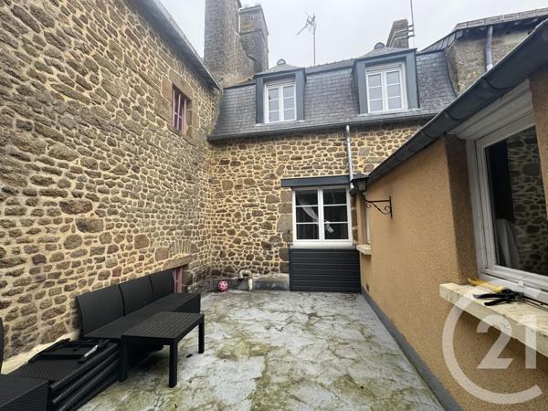 Immeuble à vendre  150 m2 LASSAY LES CHATEAUX - 53
