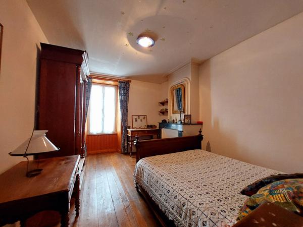 MAISON CHARENTAISE D'EXCEPTION A MORNAC-SUR-SEUDRE - 6 Chambres - 265 m²