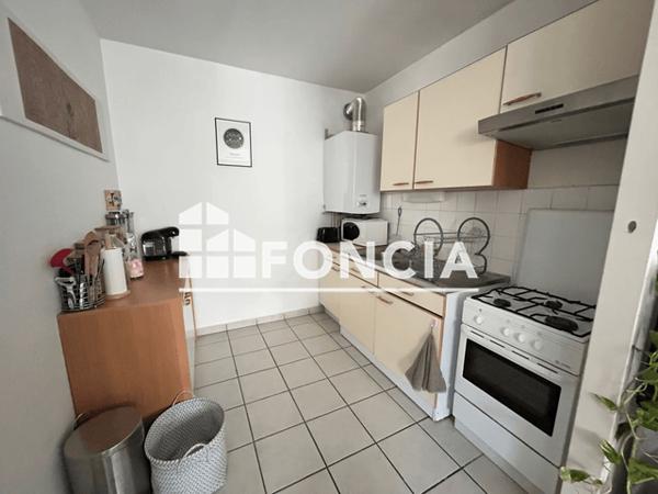 Location Appartement 2 pièces 40.31 m² - 33 RUE DU REMPART SAINTE FOY Agen 47000