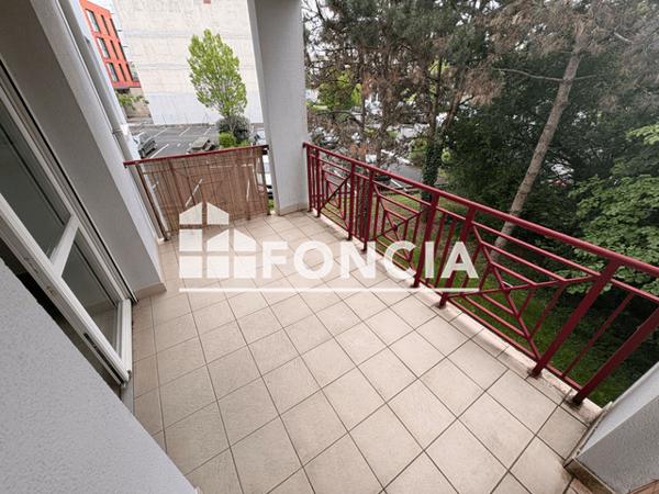 Location Appartement 3 pièces 66.22 m² - 108 TER RUE DE MONTBERNAGE Poitiers 86000