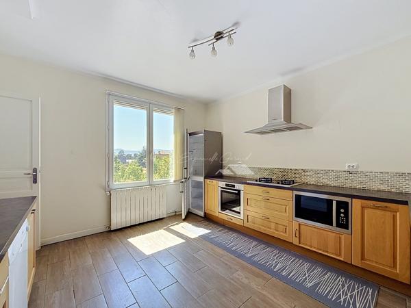 Maison familiale 175 m2 habitables avec vue dégagée