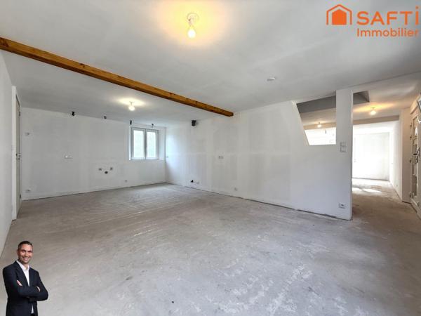 Jolie maison Alsacienne de 4 pièces disposant d'une grande cour et d'une dépendance !