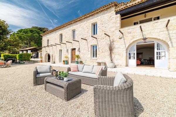 Vente Bastide Vence 9 Pièces 311.45 m²