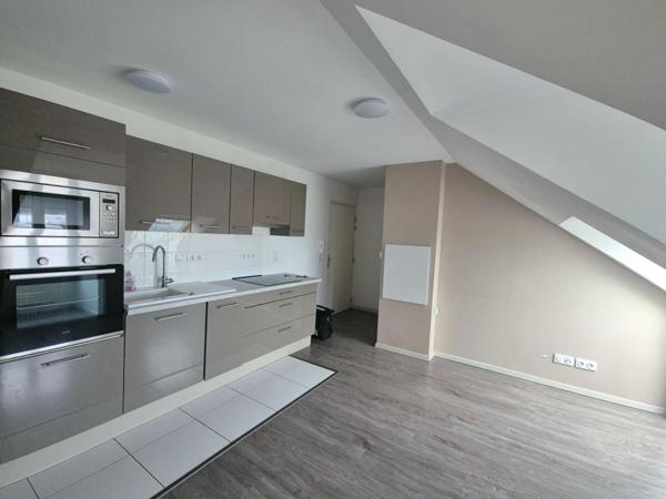 CREPY-EN-VALOIS (60800) - F2 MANSARDÉ, TRES BON ÉTAT, DPE B, PARKING