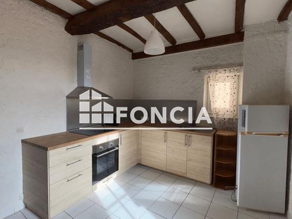 Location Appartement 2 pièces 34.6 m² - 24 RUE FANGUEROT Hyeres 83400