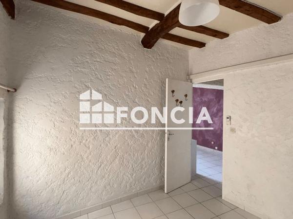 Location Appartement 2 pièces 34.6 m² - 24 RUE FANGUEROT Hyeres 83400