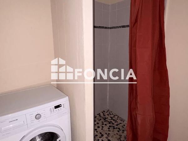 Location Appartement 2 pièces 34.6 m² - 24 RUE FANGUEROT Hyeres 83400