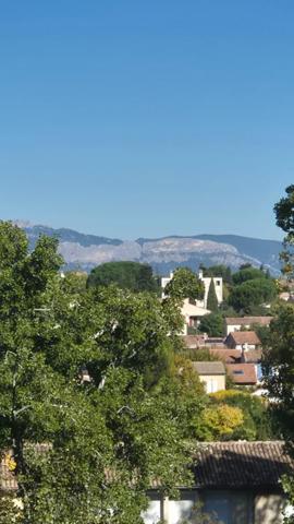 Appartement Carpentras 3 pièce(s) 73.4 m2    180 000