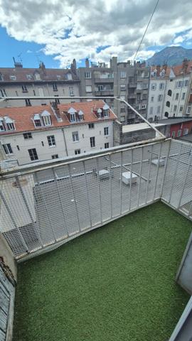 Appartement Grenoble 2 pièce(s) 65.27 m2