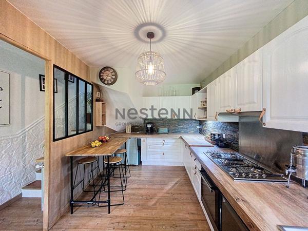 Ancienne bergerie rénovée de plus de 225 m2 sur terrain de plus de 1800m2, piscine