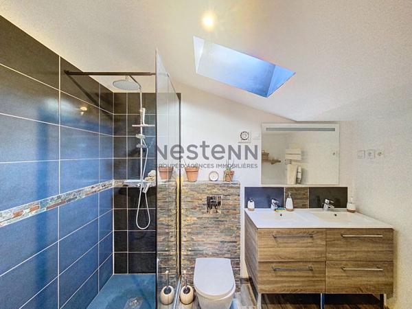 Ancienne bergerie rénovée de plus de 225 m2 sur terrain de plus de 1800m2, piscine