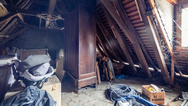 Ancien restaurant + logement à vendre DENGUIN (64)